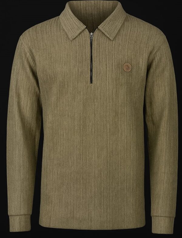 Brown Ribbed Half-Zip Sweatshirt made from premium wool-blend knitted fabric